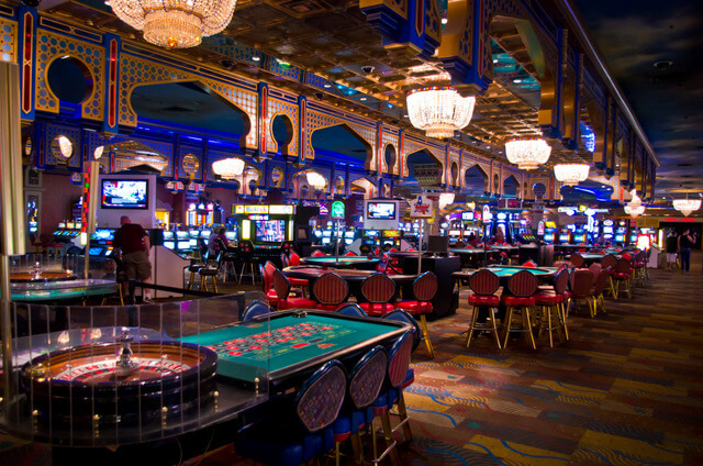 are the casino open in las vegas
